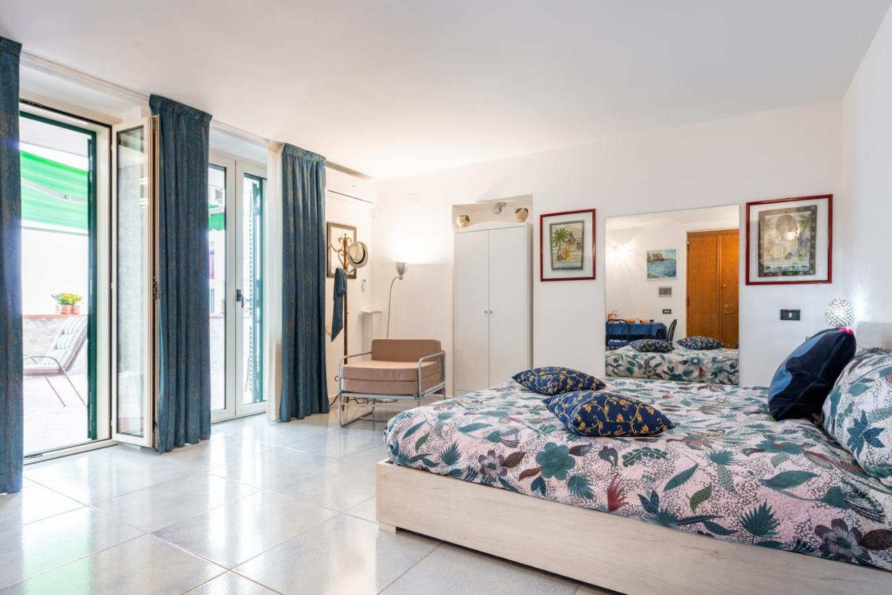 Il Blu Terrace Apartment Bari Esterno foto