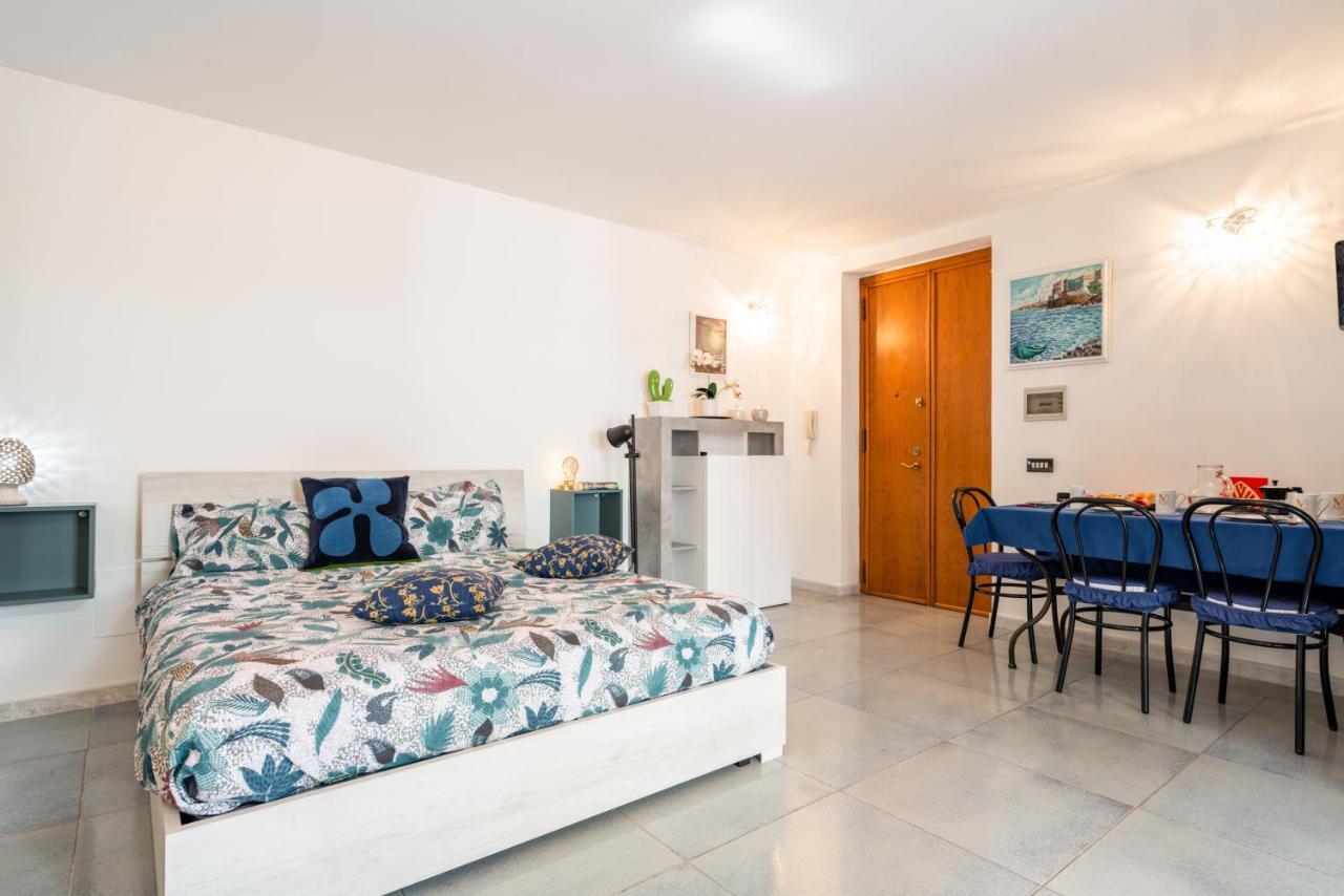 Il Blu Terrace Apartment Bari Esterno foto
