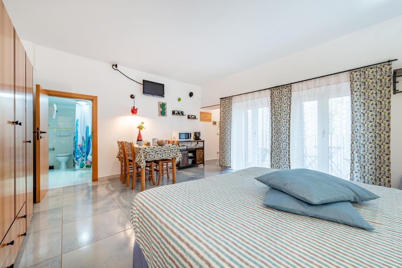 Il Blu Terrace Apartment Bari Esterno foto